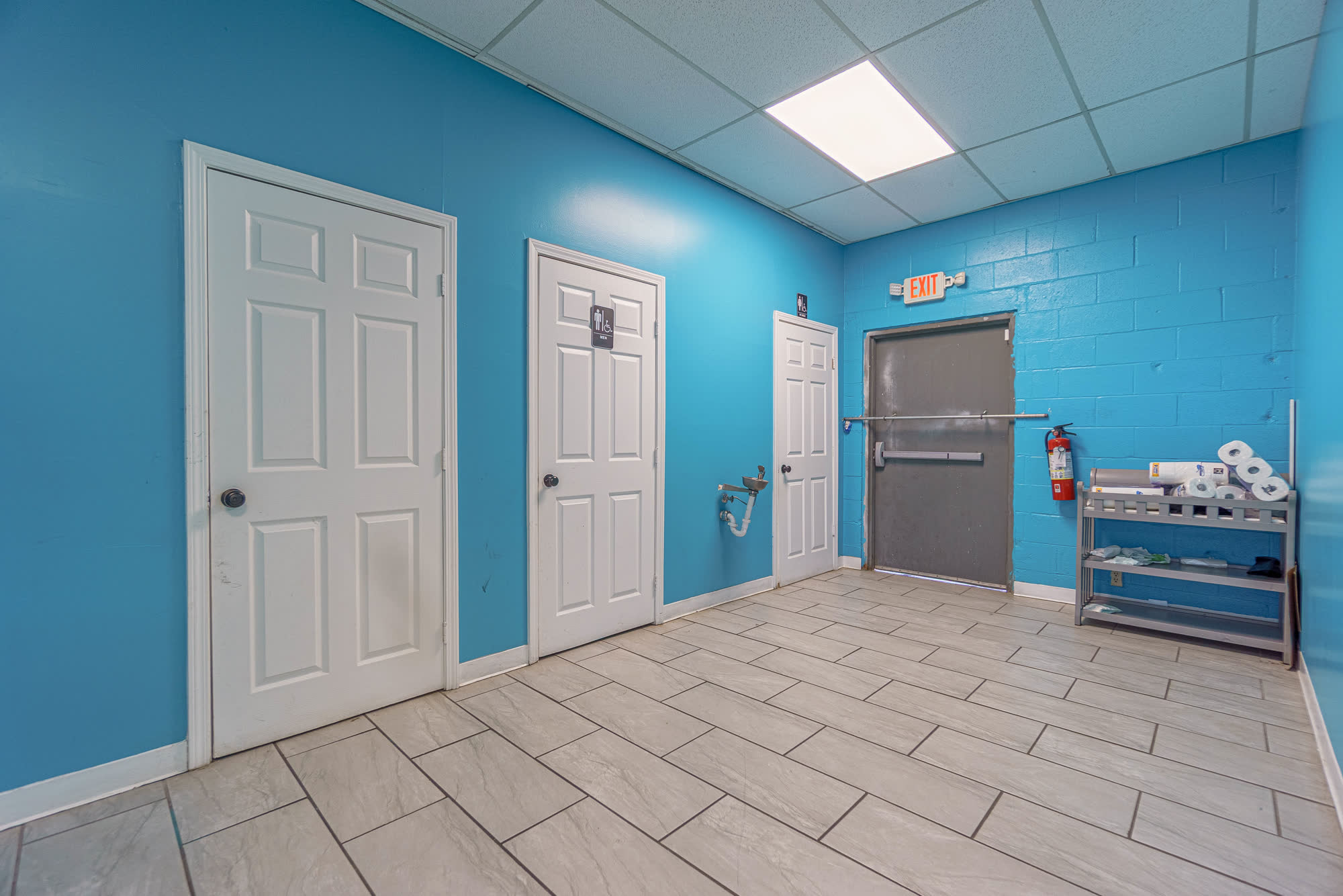 3723 Lamar Ave — photo 4