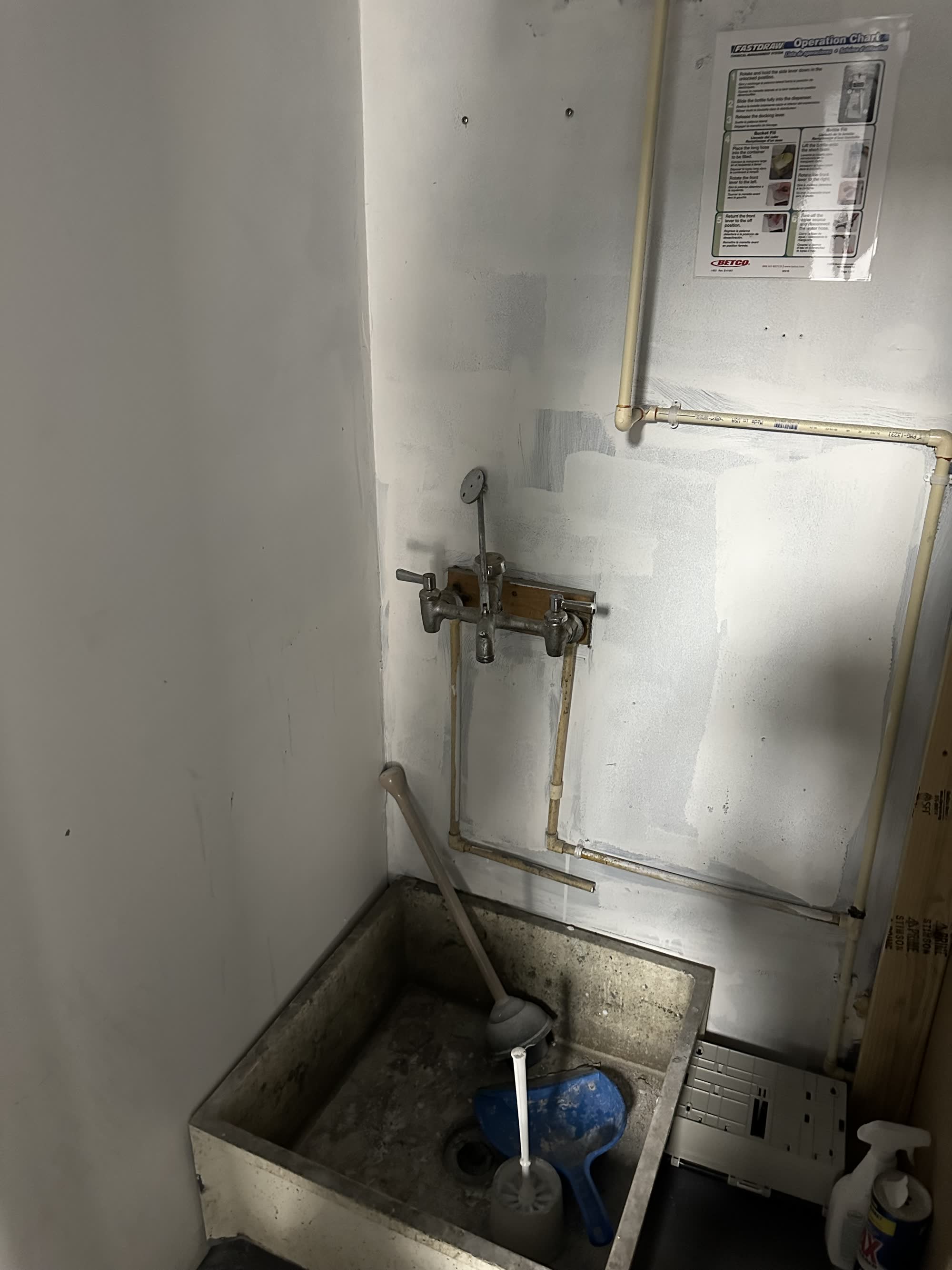 634 S Bellevue Blvd #4 interior — photo 3