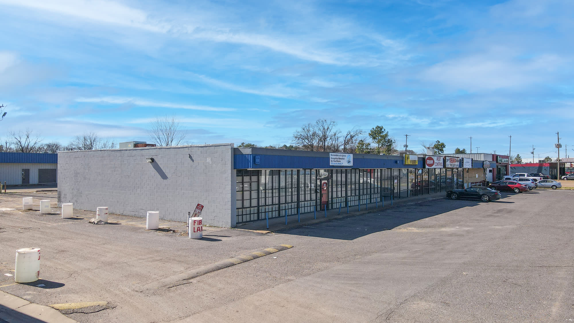 3709 Lamar Ave — photo 1