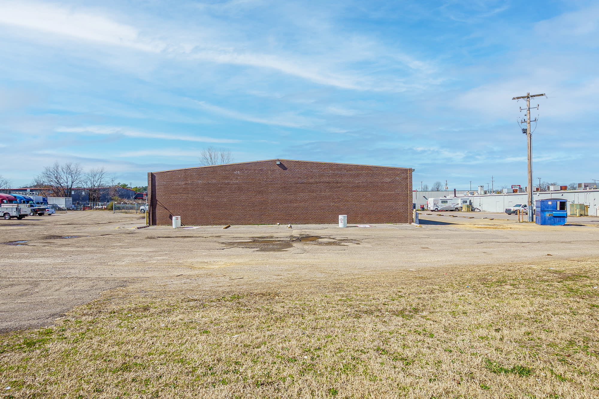 3709 Lamar Ave — photo 3