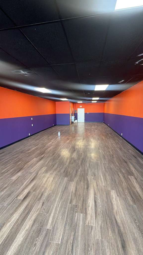 3715 Lamar Ave interior — photo 6