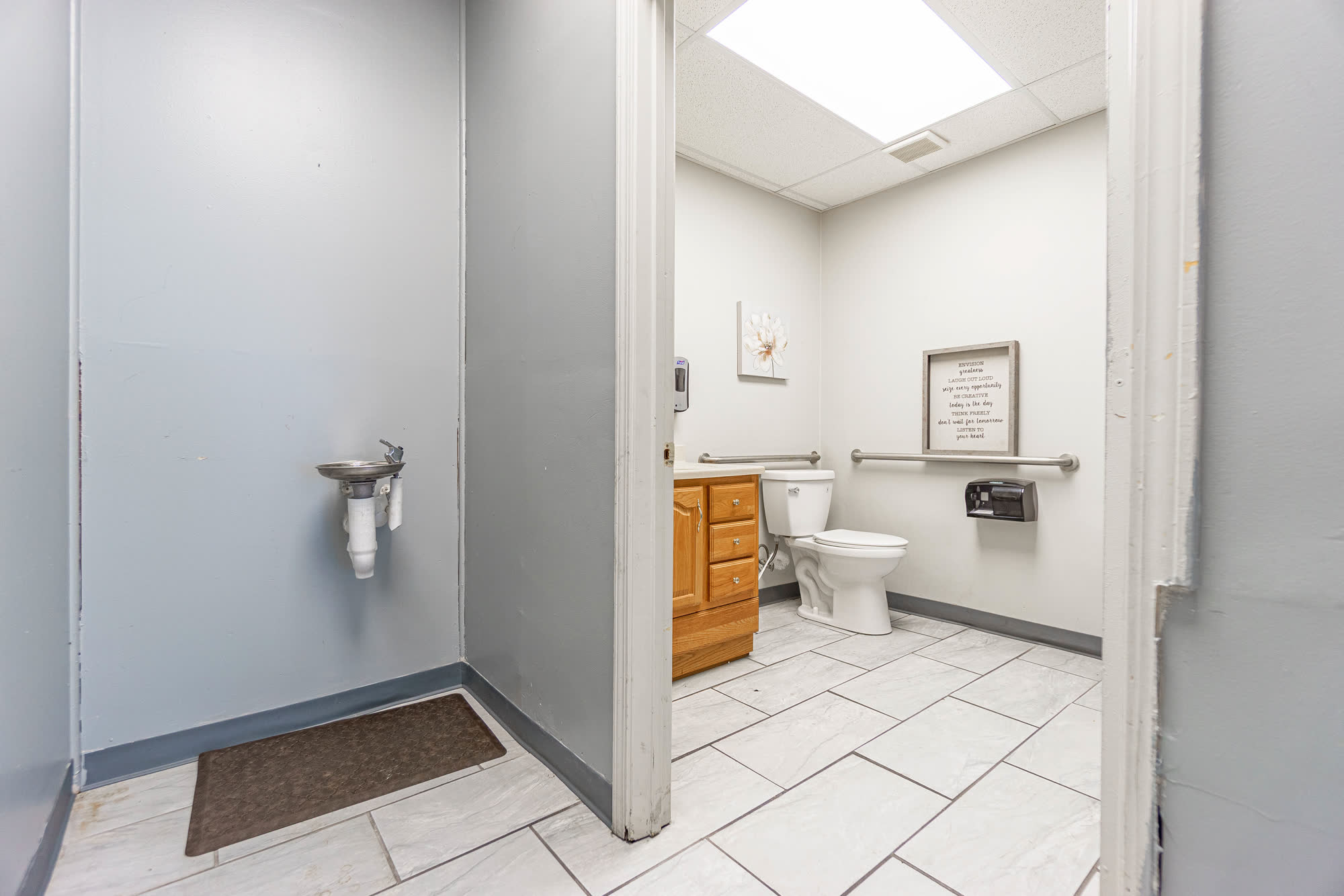 3713 Lamar Ave — photo 4